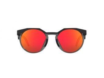 Occhiali da sole con lenti rosse
